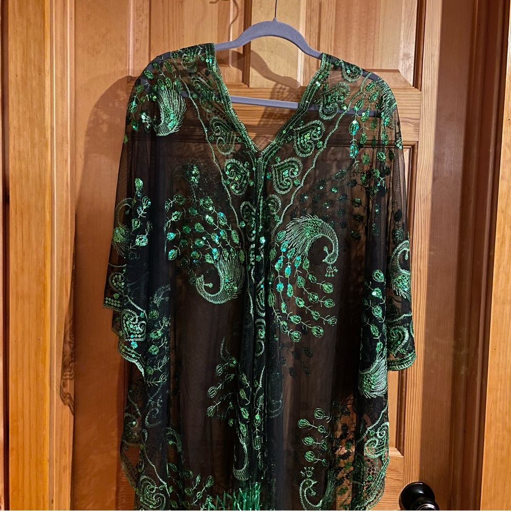 Stunning Black Green Embroidered Peacocks Poncho Style Cover Up Shawl~One Size